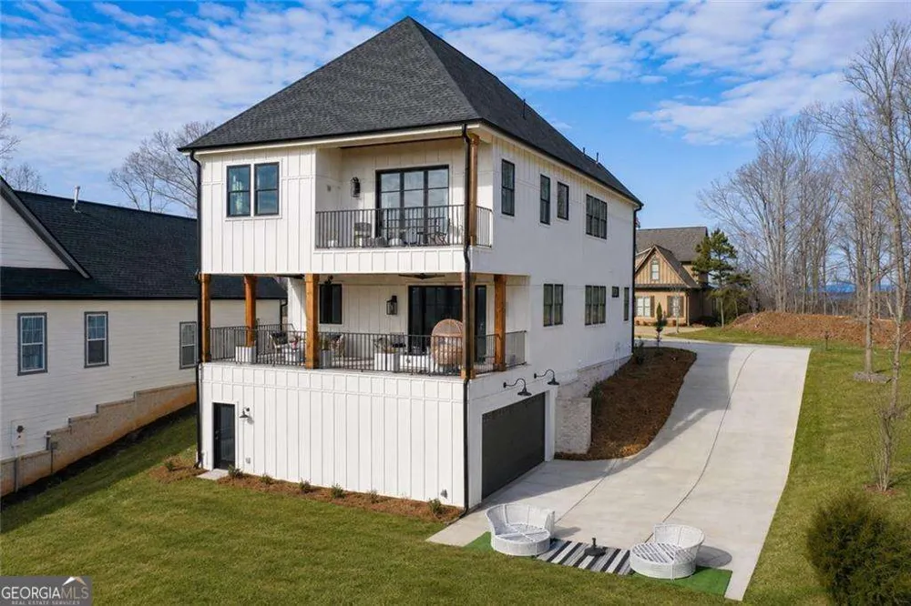 7410 Crestline DR Dawsonville, GA 30534