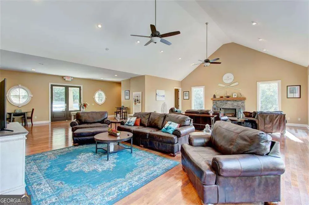 7410 Crestline DR Dawsonville, GA 30534