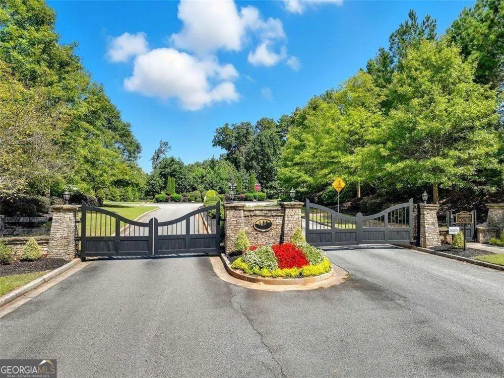 7410 Crestline DR Dawsonville, GA 30534