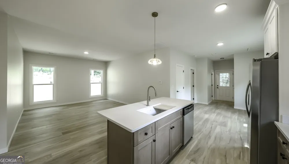 530 Tree RDG Carrollton, GA 30116
