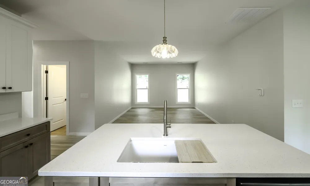 530 Tree RDG Carrollton, GA 30116
