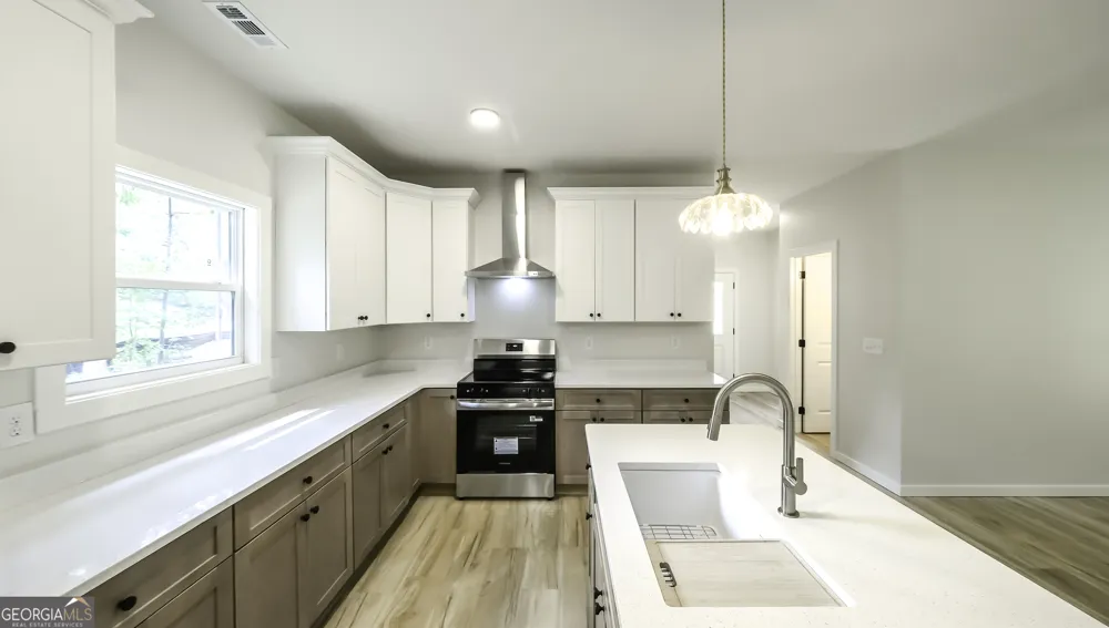 530 Tree RDG Carrollton, GA 30116