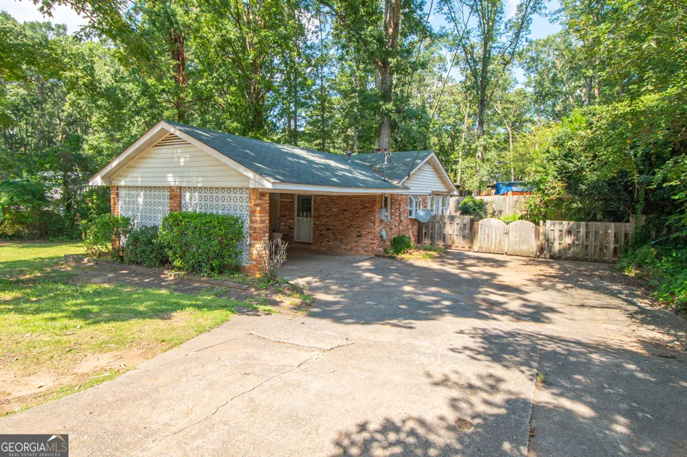1005 College Station RD Athens, GA 30605