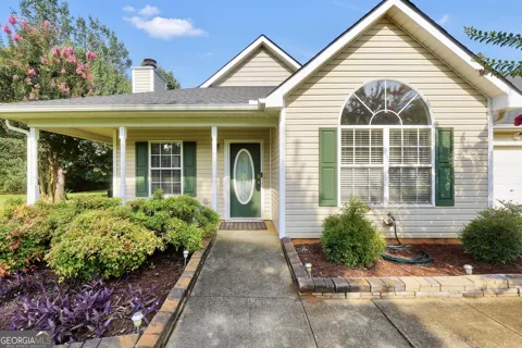 1130 Larkspur DR