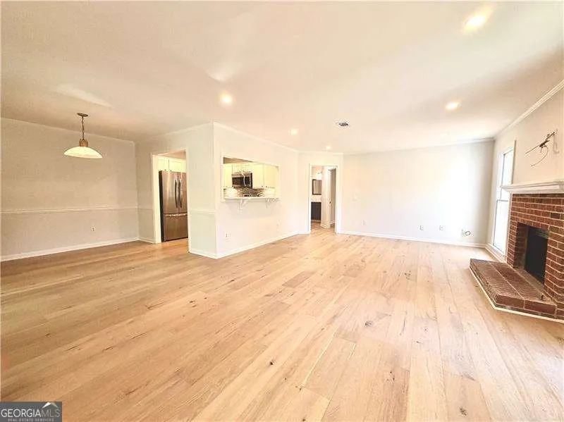 211 Abingdon WAY Sandy Springs, GA 30328