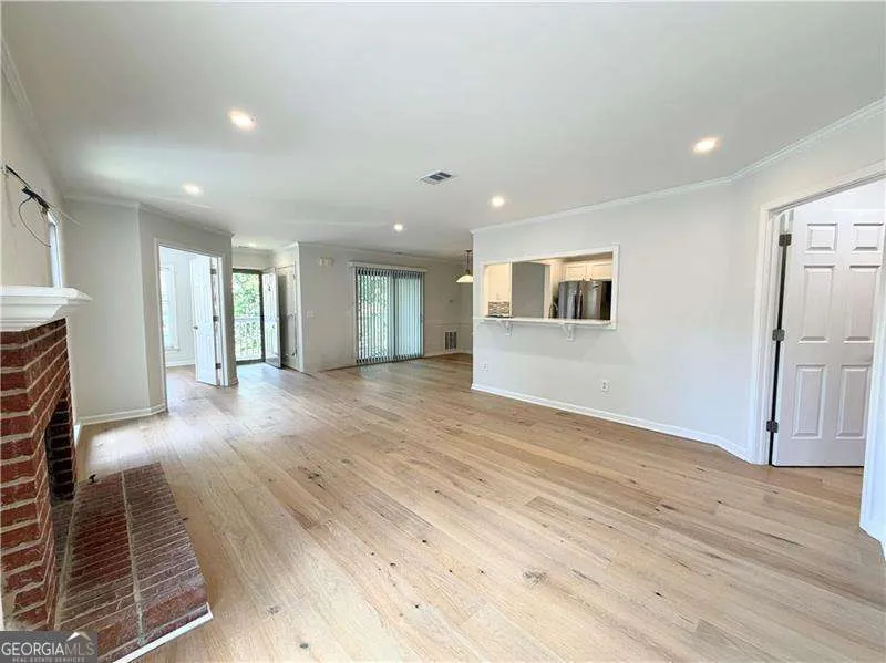 211 Abingdon WAY Sandy Springs, GA 30328