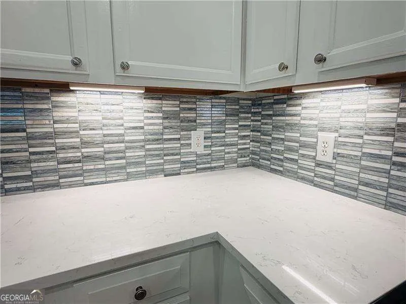 211 Abingdon WAY Sandy Springs, GA 30328
