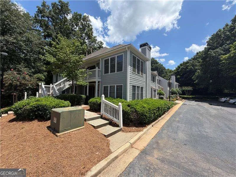 211 Abingdon WAY Sandy Springs, GA 30328