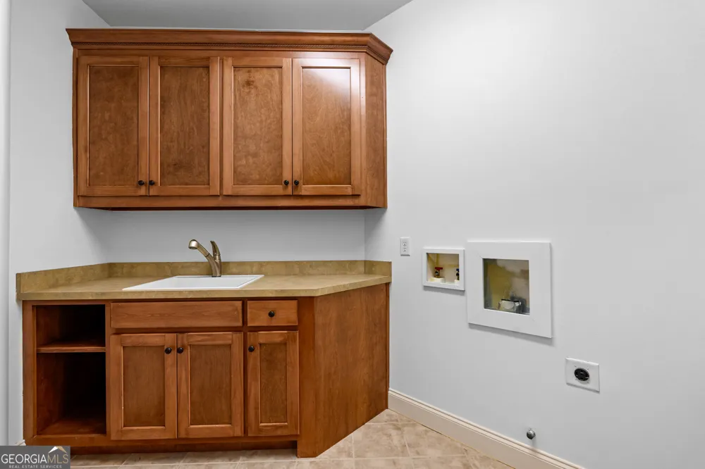 120 Crystal CT Tyrone, GA 30290