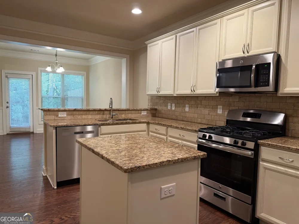 3160 Cross Creek DR Cumming, GA 30040