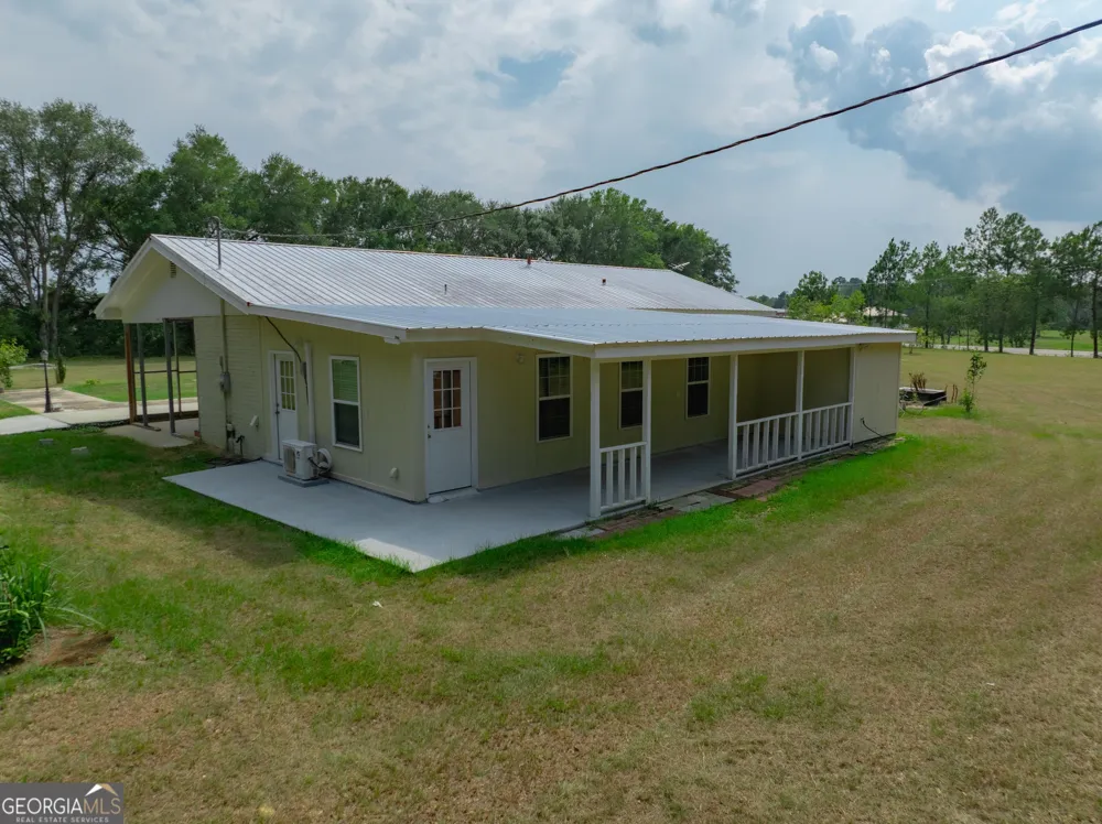 2165 Satilla Church RD Baxley, GA 31513