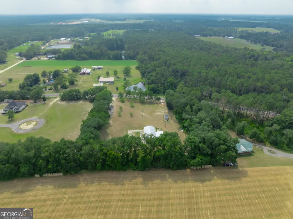 2165 Satilla Church RD Baxley, GA 31513