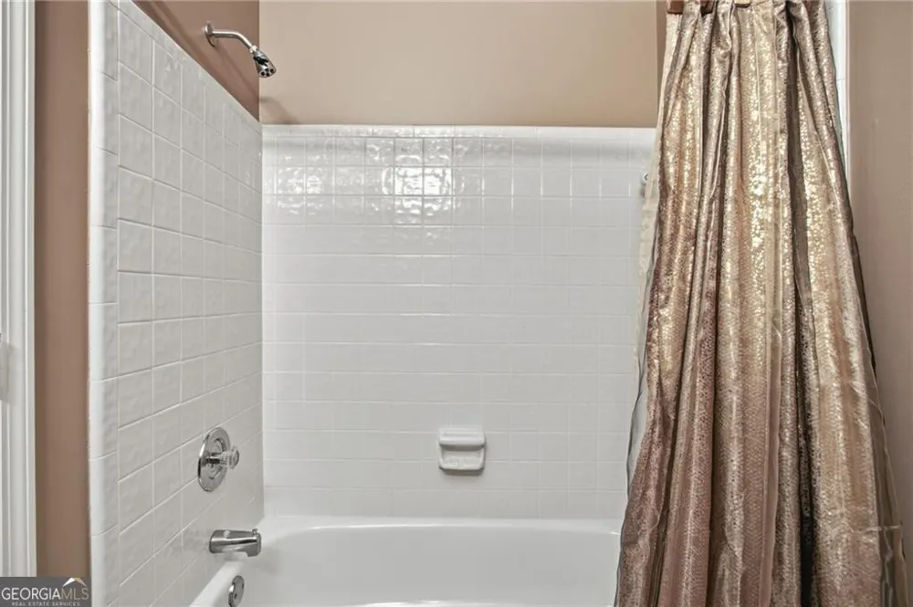 5350 Brooke Ridge DR Dunwoody, GA 30338