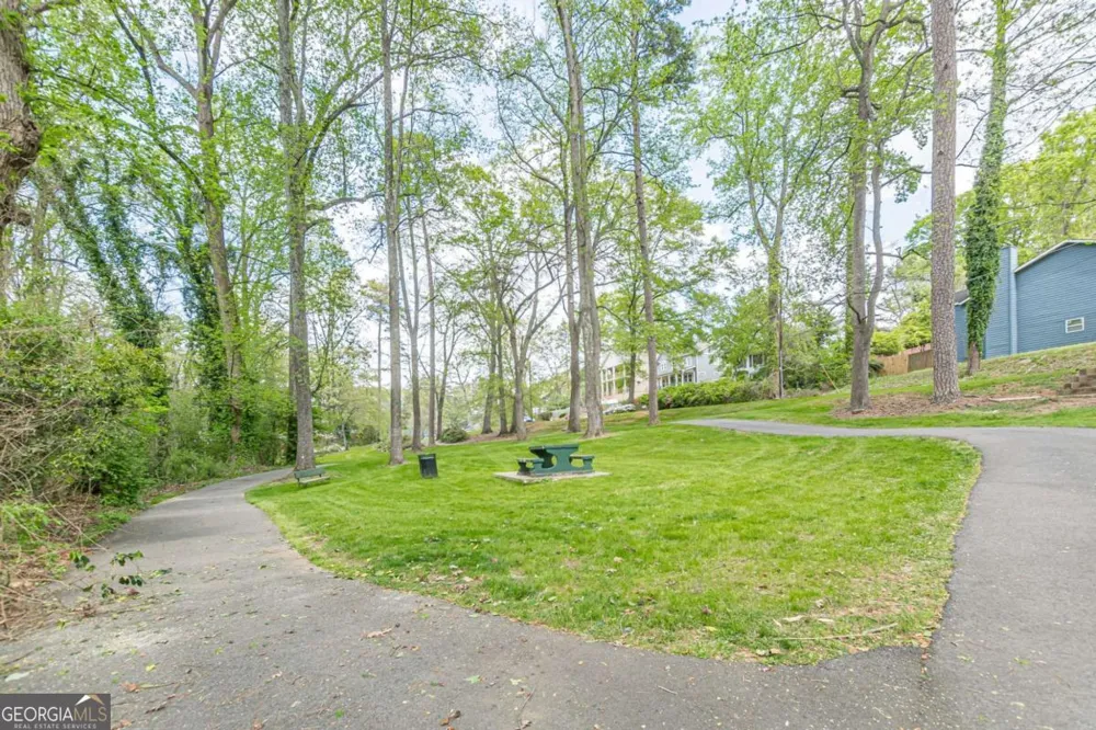 3182 Lake AVE Hapeville, GA 30354