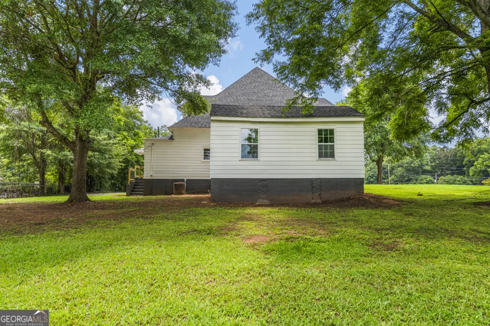 210 N 14th ST Lanett, AL 36863