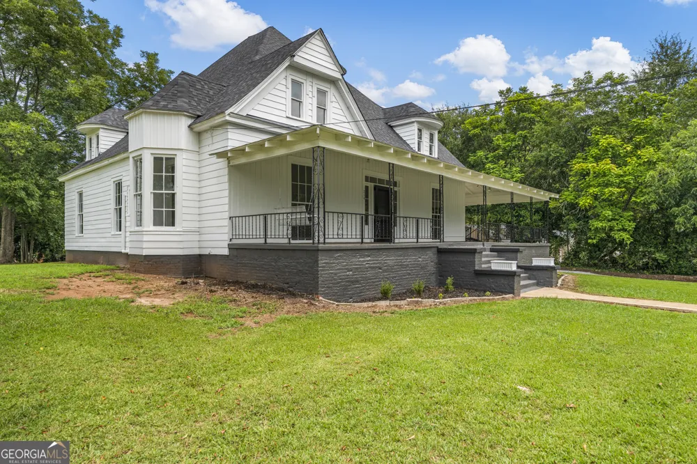 210 N 14th ST Lanett, AL 36863