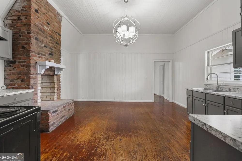 210 N 14th ST Lanett, AL 36863