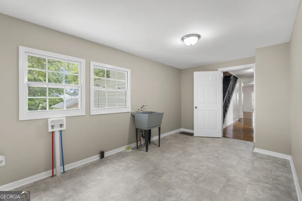 210 N 14th ST Lanett, AL 36863