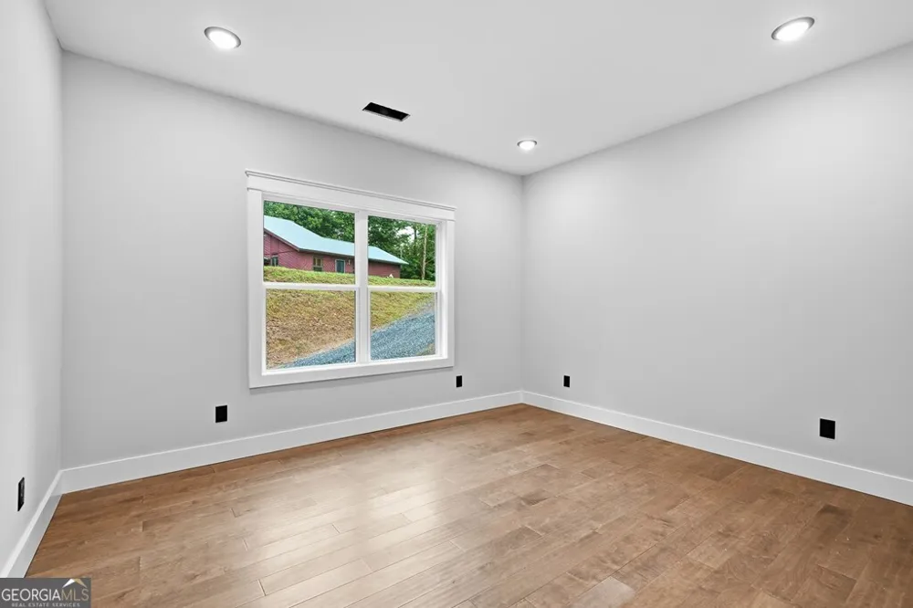 313 Jeff DR Ellijay, GA 30540