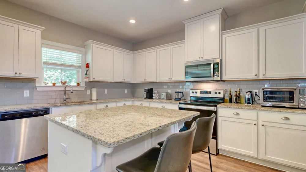 126 SamsDrive Guyton, GA 31312