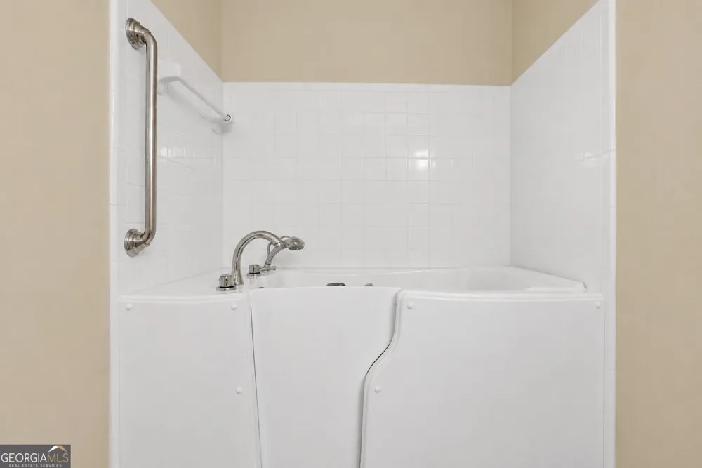 3843 Woodridge WAY Tucker, GA 30084