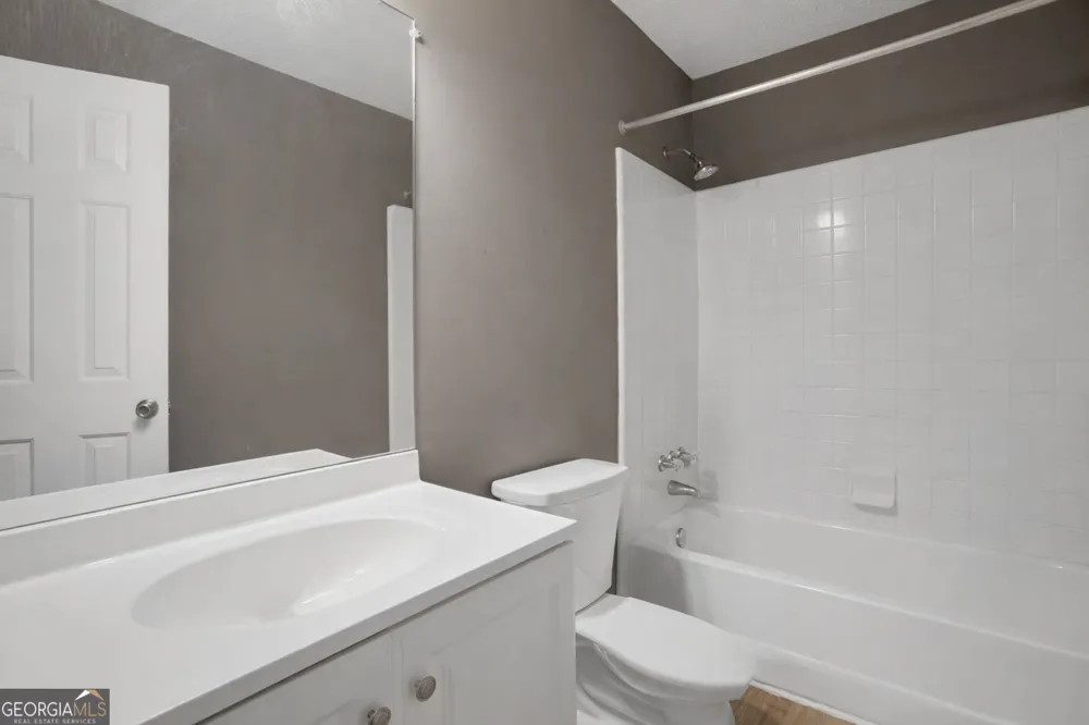 3843 Woodridge WAY Tucker, GA 30084
