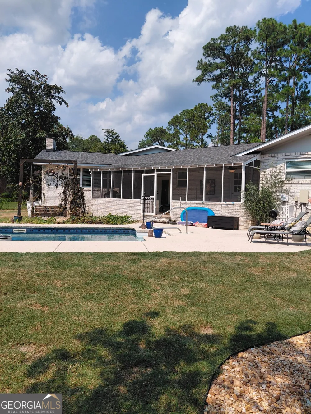460 S College ST Metter, GA 30439