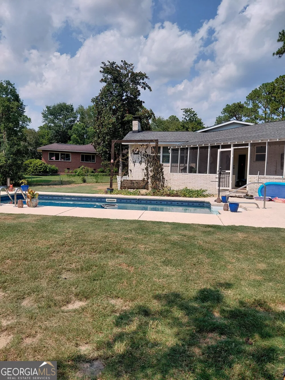 460 S College ST Metter, GA 30439