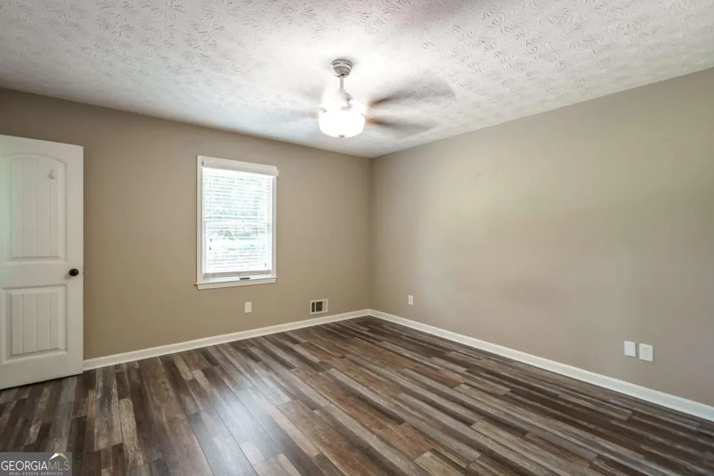5240 Emmett Still RD Loganville, GA 30052