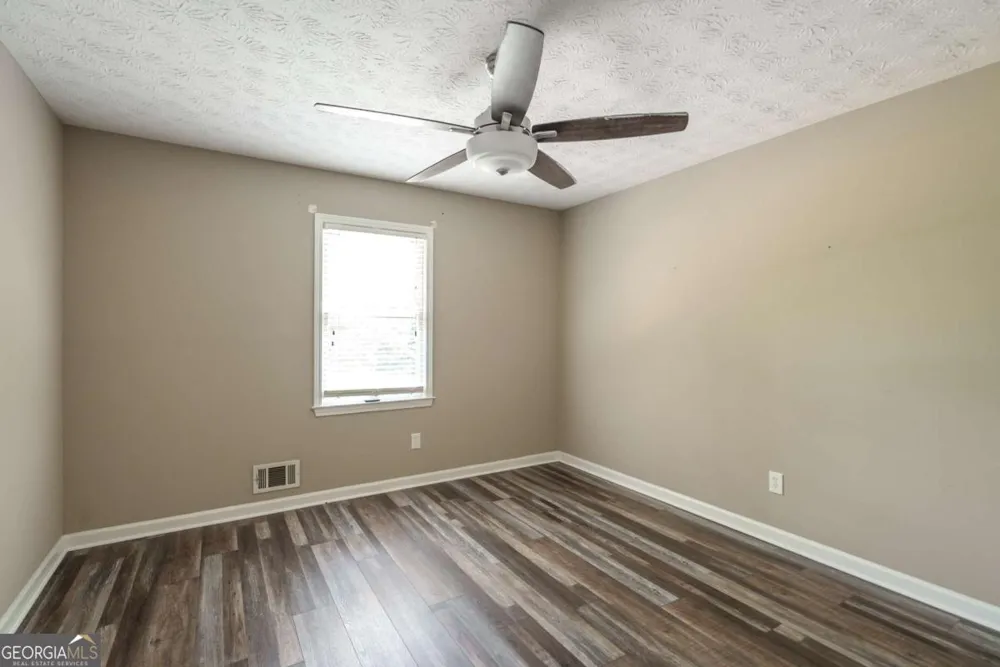 5240 Emmett Still RD Loganville, GA 30052