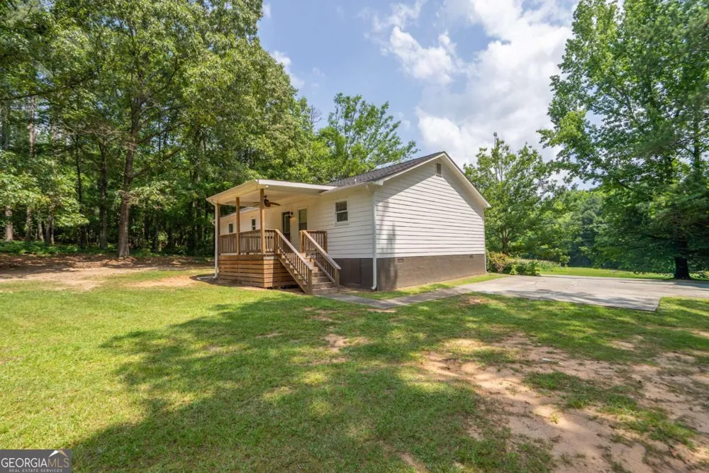 5240 Emmett Still RD Loganville, GA 30052