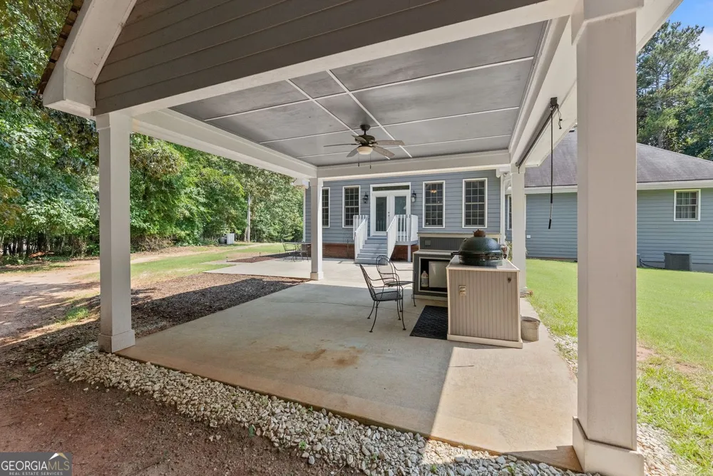 1194 Foster RD Statham, GA 30666