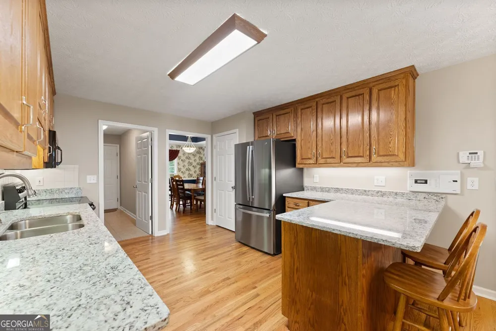 1194 Foster RD Statham, GA 30666