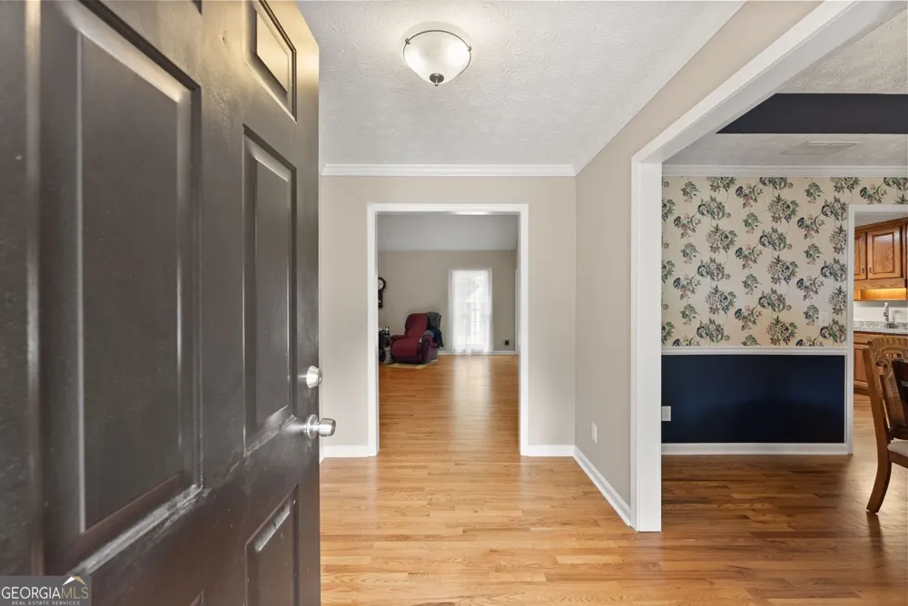 1194 Foster RD Statham, GA 30666