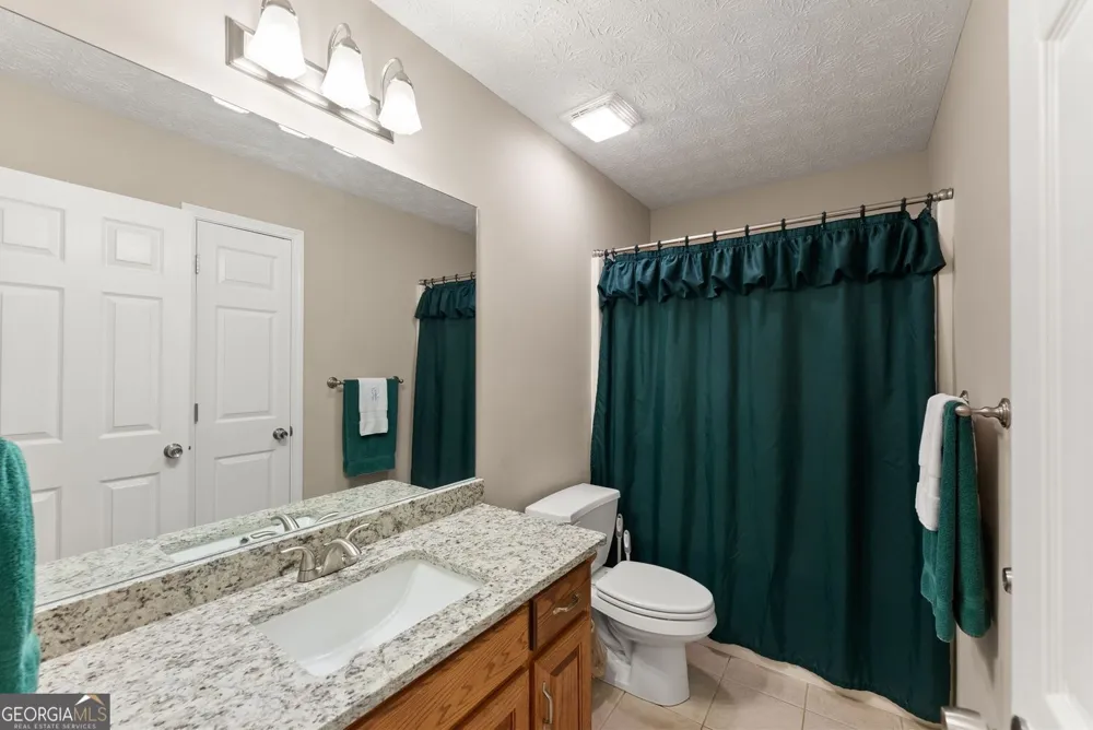 1194 Foster RD Statham, GA 30666