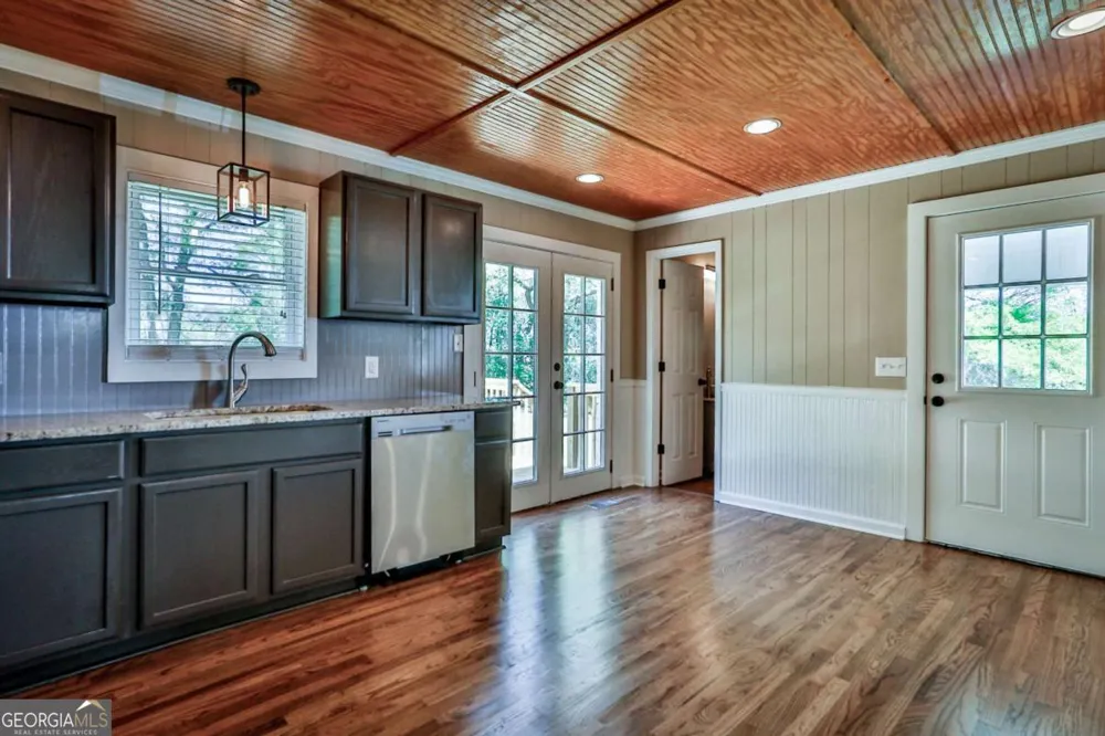 680 North AVE Madison, GA 30650