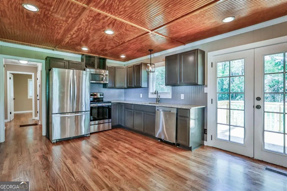 680 North AVE Madison, GA 30650