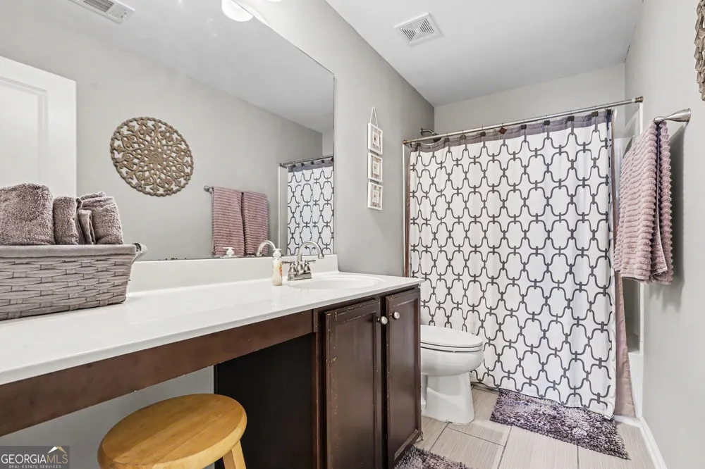 4402 Alysheba DR Fairburn, GA 30213