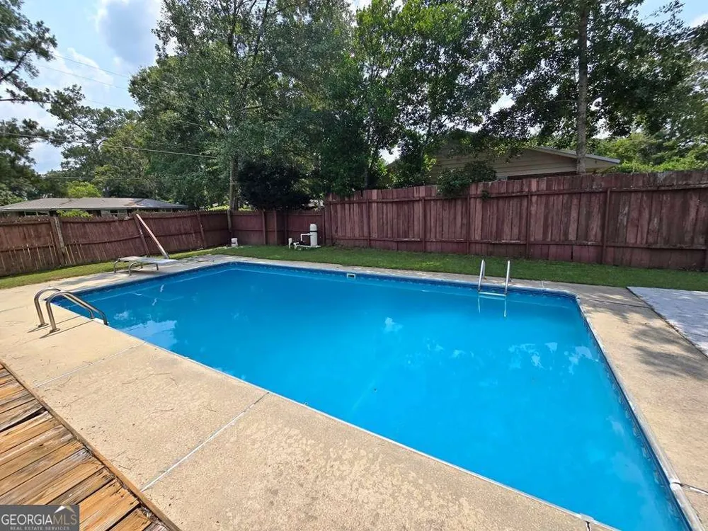 601 Azalea CIR Valdosta, GA 31602