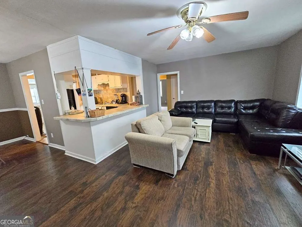 601 Azalea CIR Valdosta, GA 31602