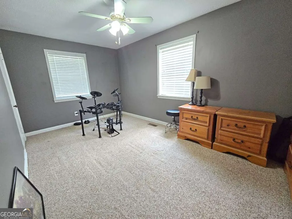 601 Azalea CIR Valdosta, GA 31602