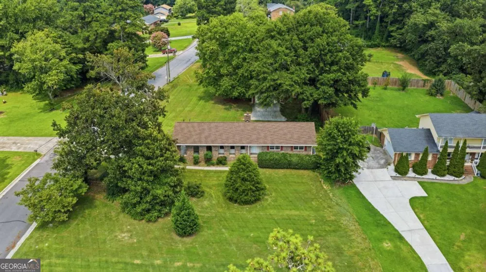 2171 Pinehurst RD Snellville, GA 30078