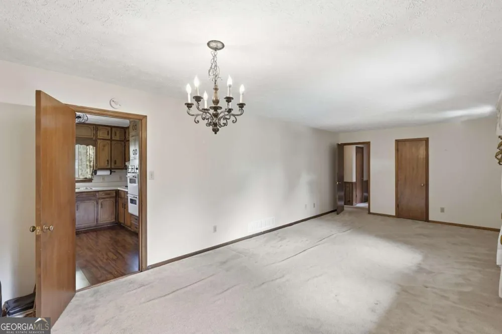 2171 Pinehurst RD Snellville, GA 30078