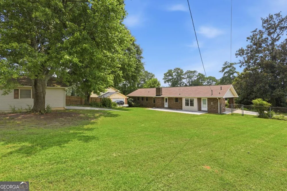 2171 Pinehurst RD Snellville, GA 30078