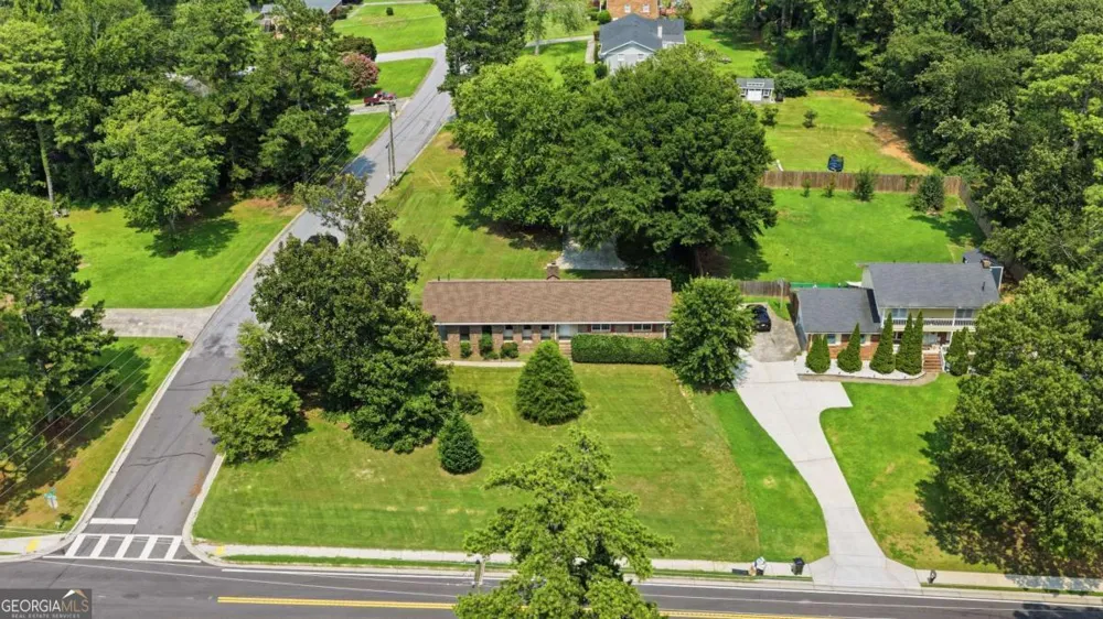 2171 Pinehurst RD Snellville, GA 30078
