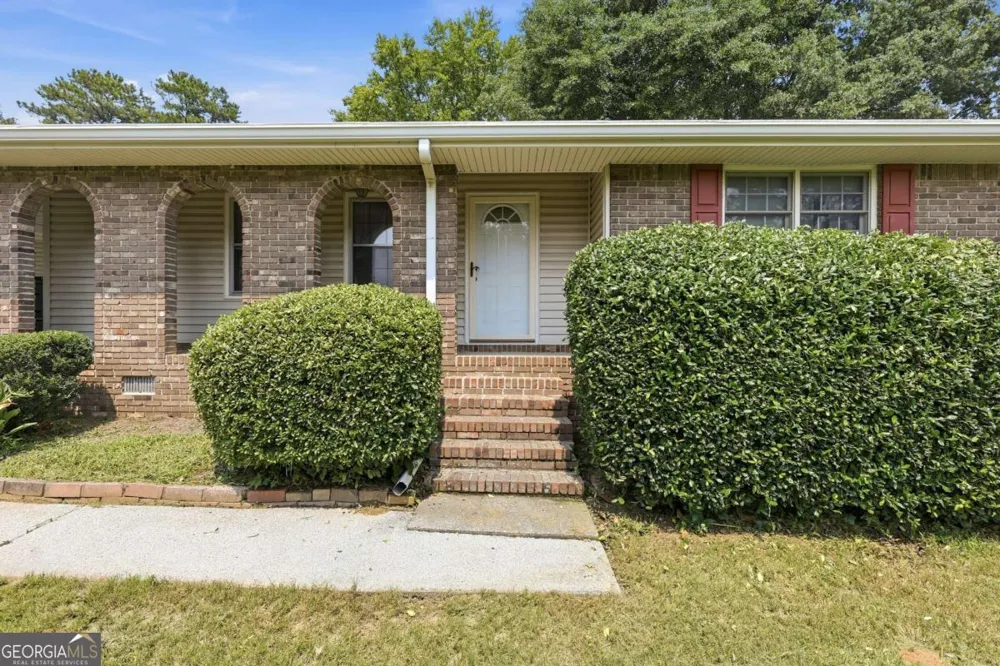 2171 Pinehurst RD Snellville, GA 30078