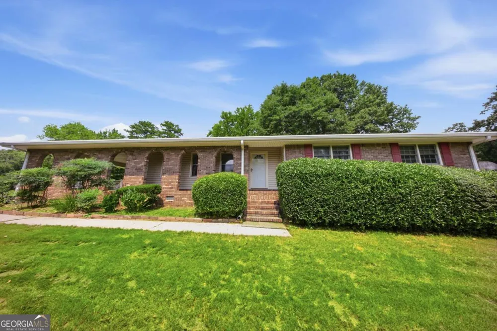 2171 Pinehurst RD Snellville, GA 30078