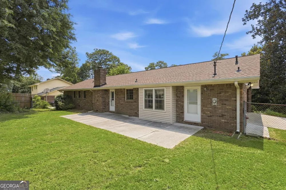 2171 Pinehurst RD Snellville, GA 30078