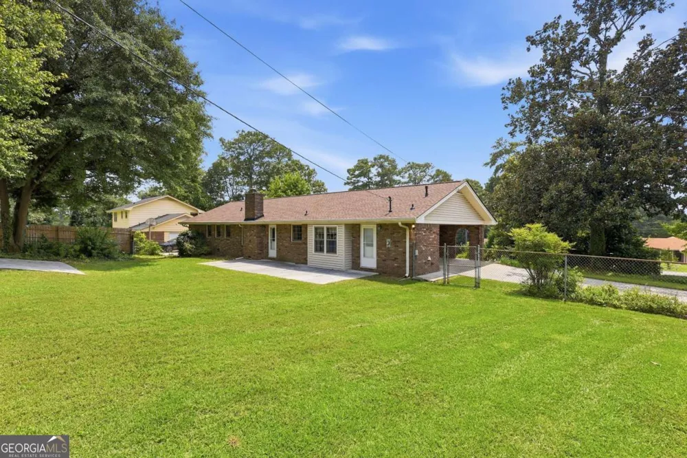 2171 Pinehurst RD Snellville, GA 30078