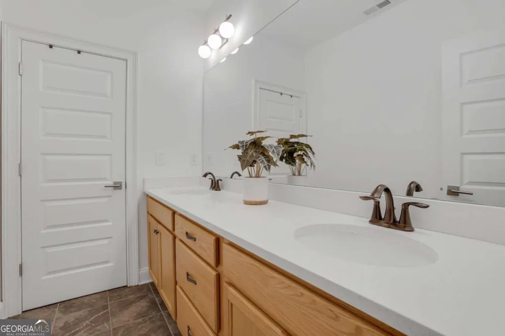 2356 Tilbury DR Brookhaven, GA 30319